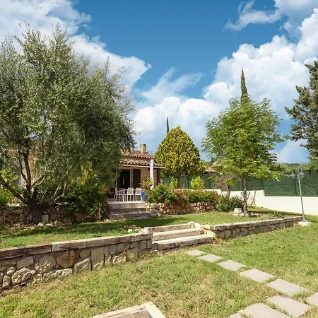 With Private Pool In * Callian (Var)