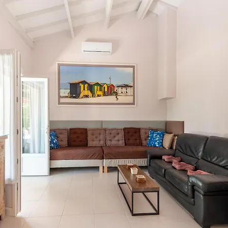 Near Centre Private Terrace Private Garden Boules Court Villa