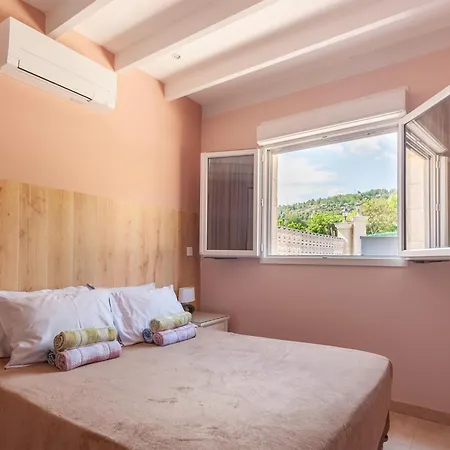 Near Centre Private Terrace Private Garden Boules Court Callian (Var)