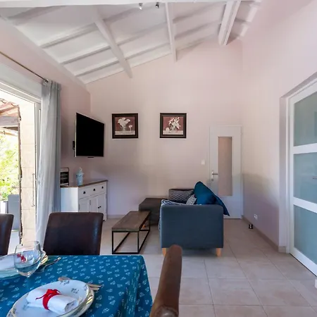 Near Centre Private Terrace Private Garden Boules Court Callian (Var)